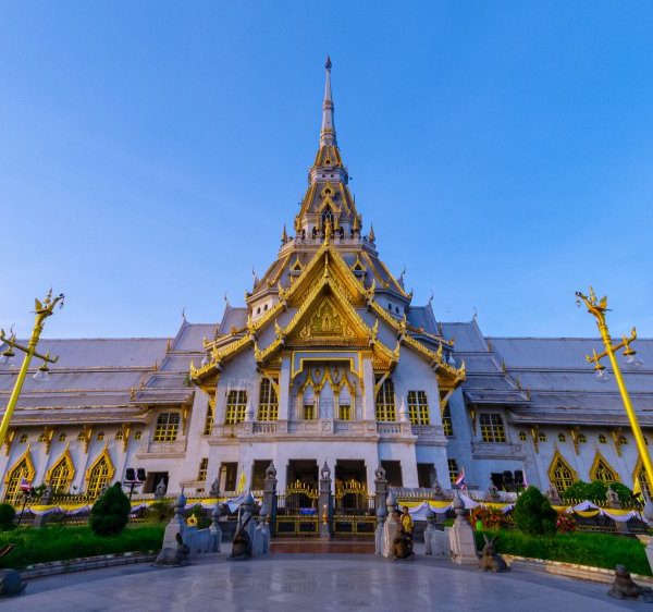 Chachoengsao and why it’s the best destination for a religious tour cover
